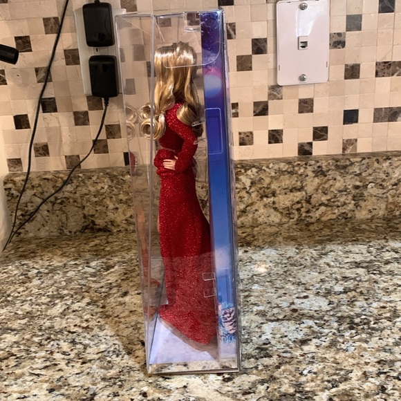 Mariah Carey Barbie Signature. - Picture 2 of 4